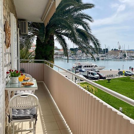 Dinka Old Town Apartment With Sea View トロギール エクステリア 写真
