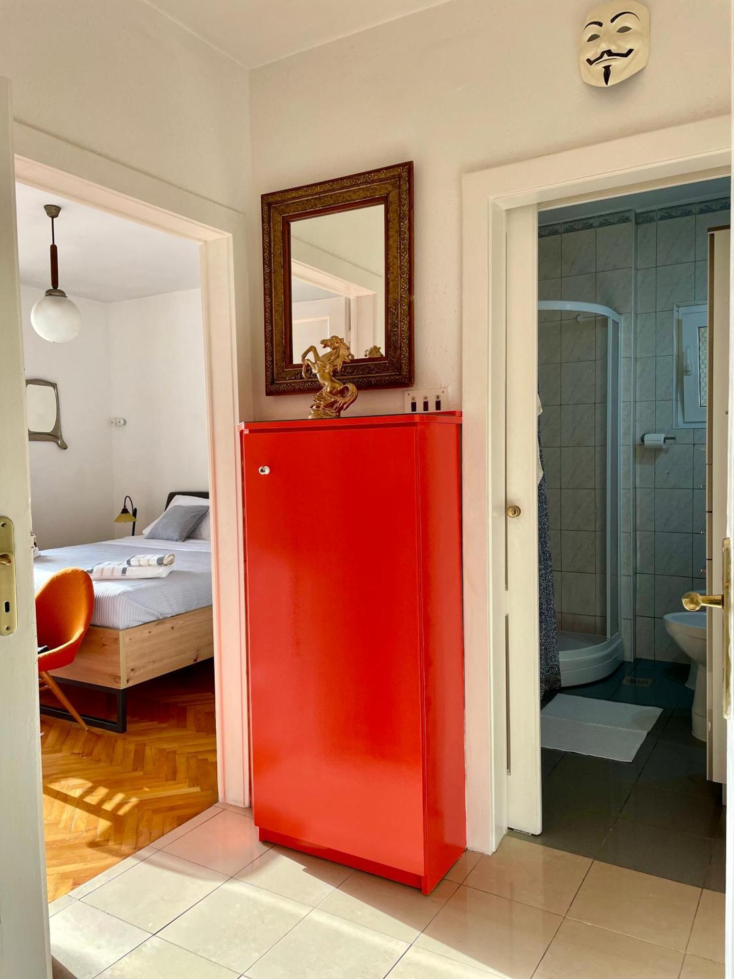 Dinka Old Town Apartment With Sea View トロギール エクステリア 写真