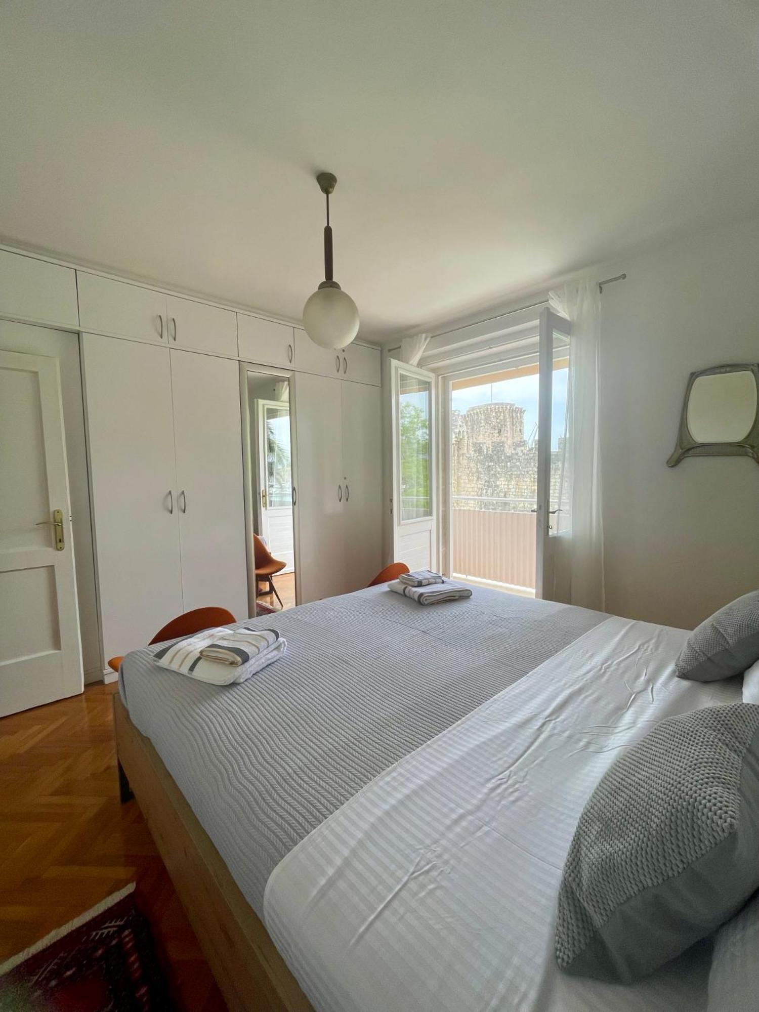 Dinka Old Town Apartment With Sea View トロギール エクステリア 写真